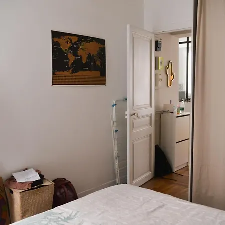 Nice Cosy Apt Near Batignolles Appartamento Parigi