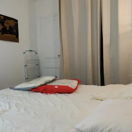 Nice Cosy Apt Near Batignolles Appartamento Parigi